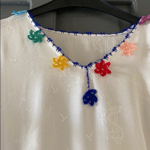 NWOT Beach coverup, Turkish cotton with crochet flowers and fringes, white - Picture 2 of 5